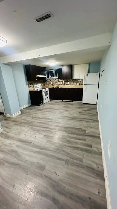 Three Bedroom House for Rent in Malton Mississauga Image# 2