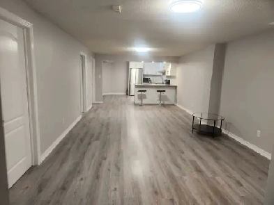 Bright 2-Bedroom Basement – Dufferin & Rutherford Image# 4