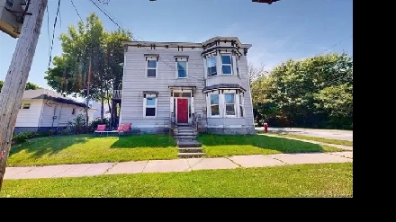 Excellent owner occupied fourplex opportunity Image# 13