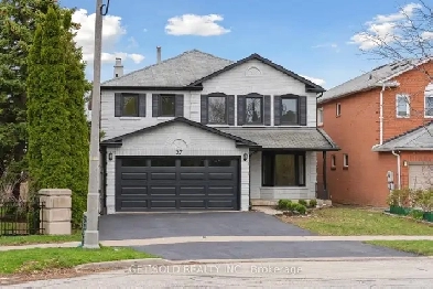 Prime Beverley Glen community in Thornhill Image# 1