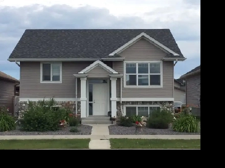 3 bdrm Main floor in New Clearview in Red Deer Sept 1st Image# 1