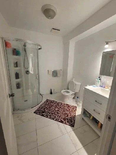 Sept 1st Room for Rent Image# 2