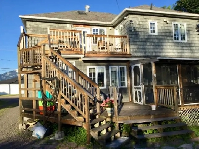 Rare Month to Month Rental - All-Inclusive - Fully Furnished Apt Image# 1