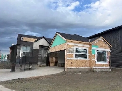 BRAND NEW BUNGALOW IN ERIN RIDGE NORTH! Image# 1