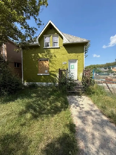 1524 Victoria Ave - Handyman Special In General Hospital Area Image# 6