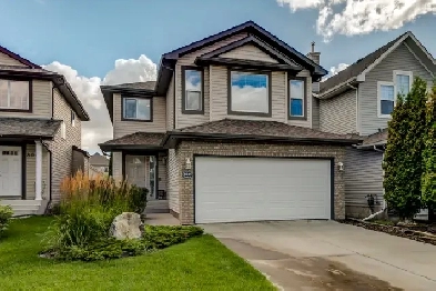2 storey home in South Terwillegar $550,000 Image# 5