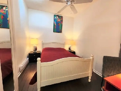 Aug 15-31 ❤ bright room in shared apartment 2 weeks only Image# 1