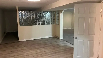 One bedroom lower suite Image# 4