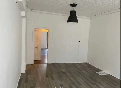 Bayview/Sheppard room for  rent $799 call4163006610 Image# 1