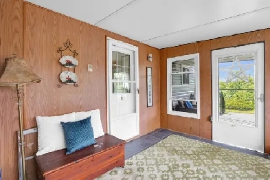 WELL MAINTAINED BUNGALOW - 2 BED, 2 BATH Image# 1