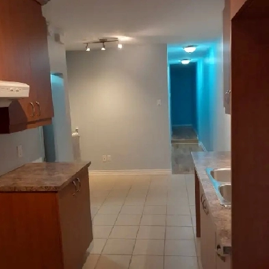 Logement 3 ½ à louer, Plateau, Non Fumeur,Chambre fermée, Balcon Image# 4