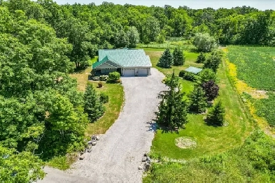 RURAL CHARM & TRANQUILITY OPEN CONCEPT BUNGALOW - 2 BED, 2 BATH Image# 2