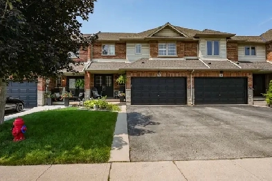 STYLISH LIVING IN THE HEART OF BINBROOK - 3 BED, 3 BATH Image# 8