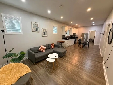 ✨ Freshly Painted 2-Bedroom in the Heart of Hamilton ✨ Image# 1