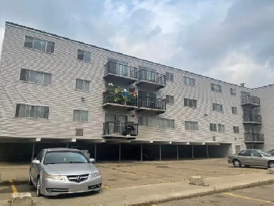 Private room for rent near Whyte Ave Image# 3