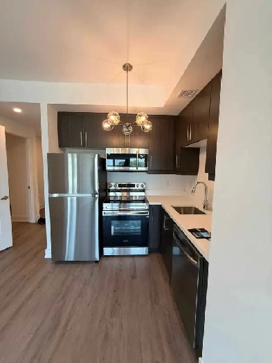 brand new condo for lease in Brentford. Image# 1