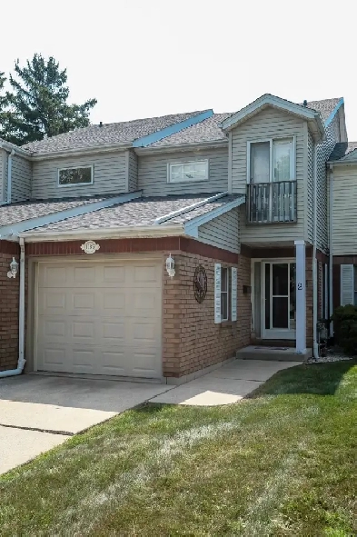 GORGEOUS SOUTH WINDSOR TOWNHOUSE~ OPEN HOUSE SUN AUG 17TH 2-4~ Image# 8