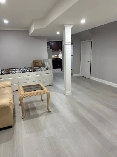 newly renovated -1 bedroom basement with separate entrance Image# 1