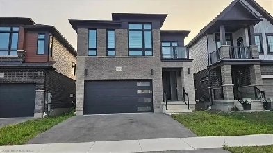 Beautiful 4 Bed 3.5 Bath Detached Home | Top School District Image# 2