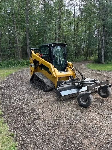 driveway and parking lot Image# 1