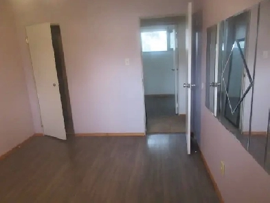 Room for rent in central area of the city Image# 4