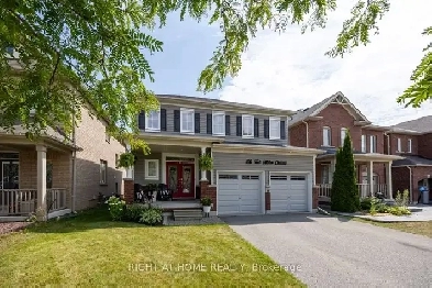 Stylish and Comfortable Detached Home in Highly Desirable Area! Image# 9