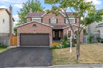 Luxurious All Brick Home w/Bsmt Apt On a Quiet Dead End Street! Image# 7