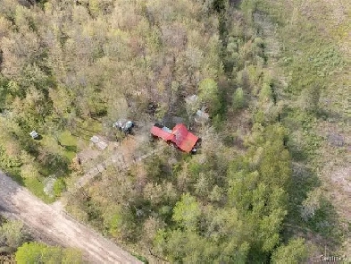 Ste-Anne-de-la-Rochelle (Estrie) : Terre à bois avec érablière Image# 8