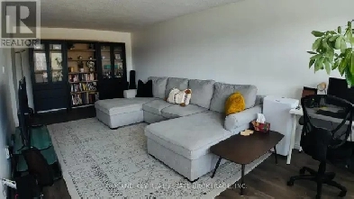 2 Beds 1 Bath Apartment Available for October 1st - North London Image# 2