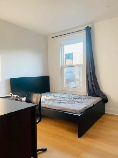 Downtown Bloor&Bathurst 1bedroom with bathroom available SEP 1st Image# 1