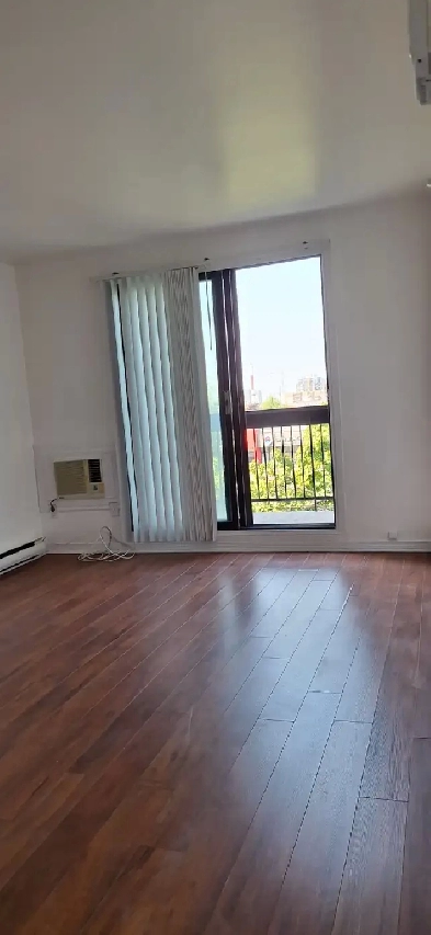 Appartement 3 1/2 à louer.  Chomedey/Laval Image# 5
