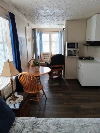 Bachelor Apartment-Fully Furnished-All Inclusive Image# 3