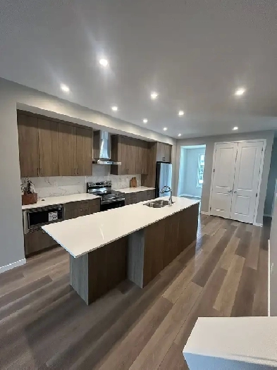 Rent in Calgary, NW , Rockland park Image# 5