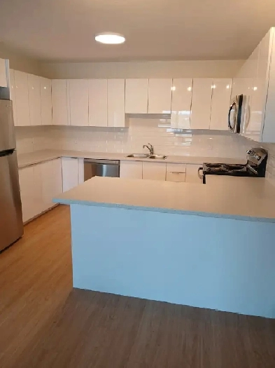 September 1 Spacious 2 Bedroom Image# 4