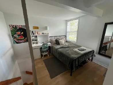Beautiful Renovated Semi-Detached Home for Rent – Downtown Hull Image# 1