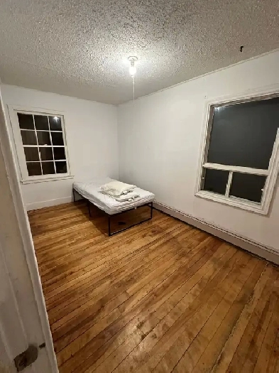 1 furnished room - west end Halifax Image# 1