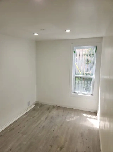 1 BDRM- verdun- fully renovated Image# 5