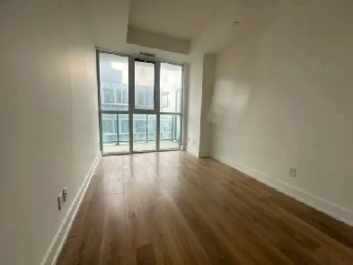 1 1 Condo Near Fairview Mall & Subway – Parking Included! Image# 10