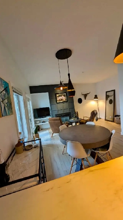 Beautifully furnished 2 bedroom-2 bathroom Bridgeland Condo Image# 1
