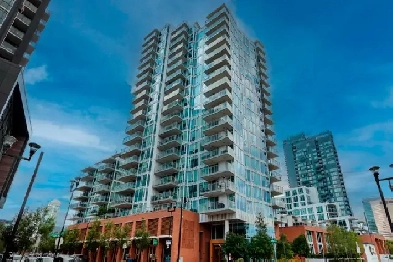 STUNNING 2 BED 2 BATH EAST VILLAGE CONDO WITH DREAM VIEWS! Image# 1
