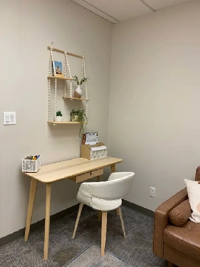 $650 DOWNTOWN Office Image# 1