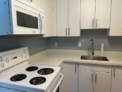 Townhouse-Style 2 Bedroom Unit – $2250 All Inclusive Image# 1