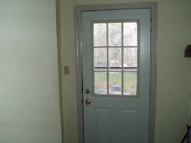 WALK OUT APARTMENT FOR RENT Image# 7