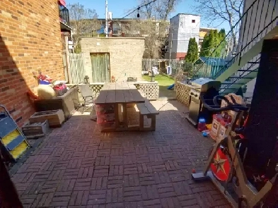 Charmant rez-de-chaussée dans Villeray Image# 1