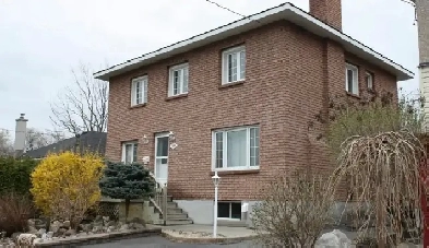 Ottawa 2 Bedroom 1 Bathroom Rental With Parking Dog Allowed Pets Image# 2