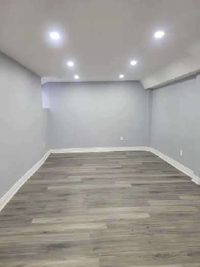2‑Bedroom Basement Apartment | In‑Unit Laundry – Bram Image# 3