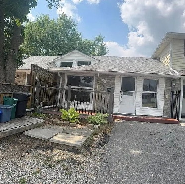 OWN THIS HOME FOR AS LOW AS $1,690 BI-WEEKLY! Image# 3