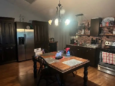 Large 1 bedroom ground floor Image# 6