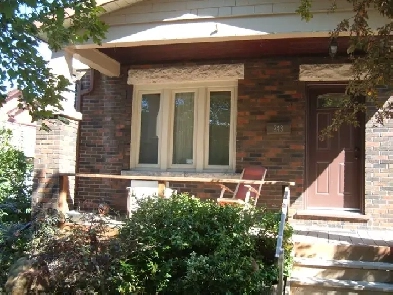 Large room and house to share Image# 1