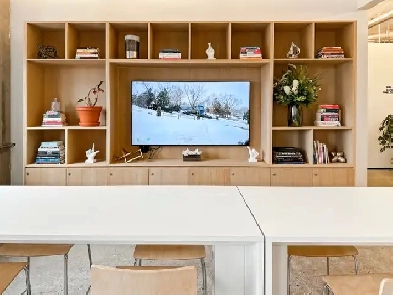 Unlock Your Business Potential at Spaces – The Wrigley Building! Image# 1